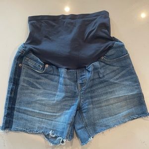 Maternity - Old Navy Shorts (8)
